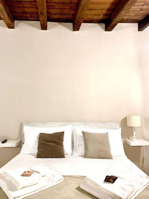 Casa Mia Maria Margot Lodi Apartment Bagian luar foto